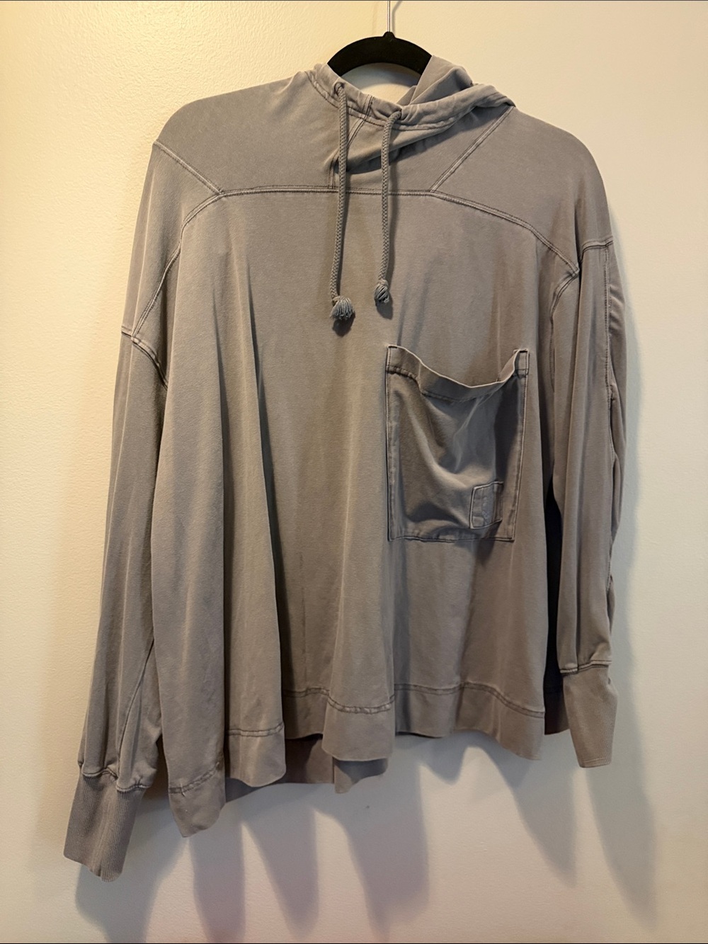 Women's Casual Hooded Pocket Sweatshirt - Gray